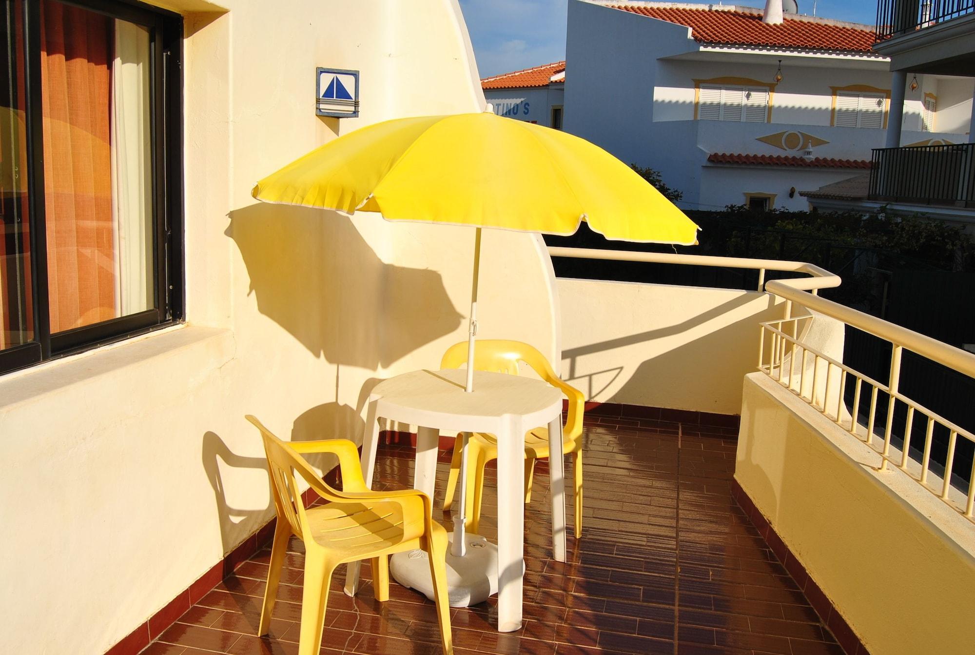Apartamentos Olhos Do Mar Albufeira Bagian luar foto